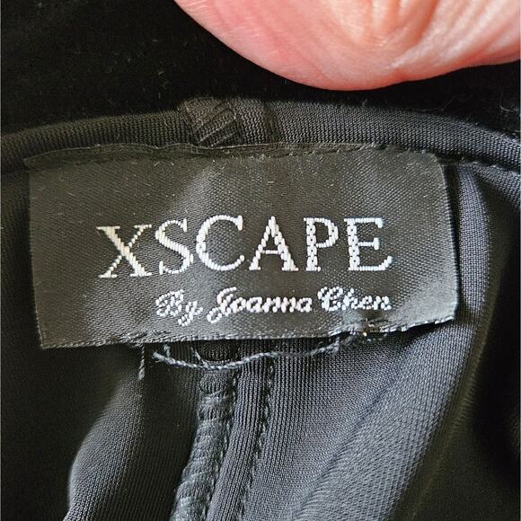 Xscape by Joanna Chen Black Crushed Velvet Rhinestone Brooch Dressy Top Small - Picture 13 of 15